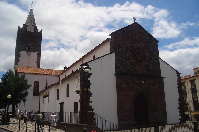 2-Hour Funchal City & Madeira Wine Experience - Cathedral of Our Lady of the Assumption: big scale, quick orientation