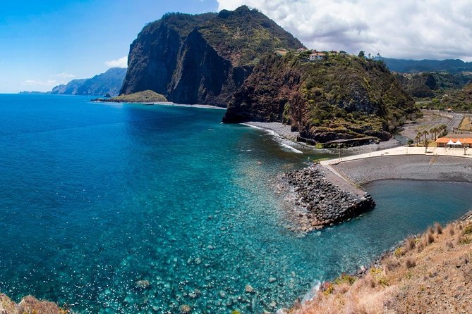 Around The Island - Two Days Tour From 9am To 5pm (Each Day) - Pico do Arieiro: the peak stop and why timing matters