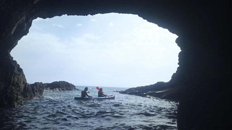 Calheta Kayak Tour - First Minutes on the Water: Safety Briefing and Paddling Basics