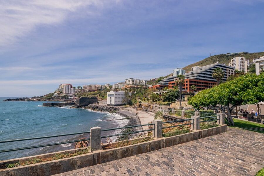 Câmara de Lobos: Private Fishing Village Tour by Tuk-Tuk - Getting started in Funchal: pickup, new-town drive, and quick orientation
