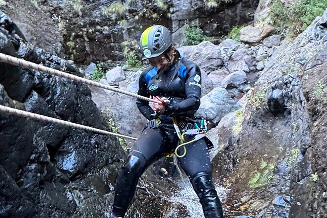 Canyoning Experience Level 2 at Nuns Valley - Guides José and Bruno, safety that feels confident