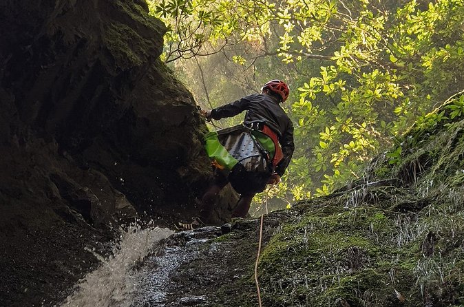 Canyoning Madeira Intermediate - What the 5 Hours Feels Like, From Briefing to Finish Tea