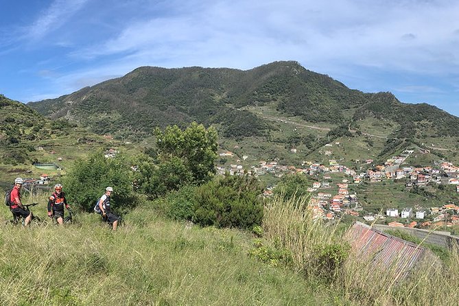 Cross Country - Moutain Bike Tour - Key things I would not skip about the Portela MTB ride