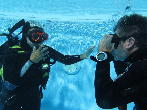 Discover Scuba Diving or Try dive - Land class first: theory that actually prepares you