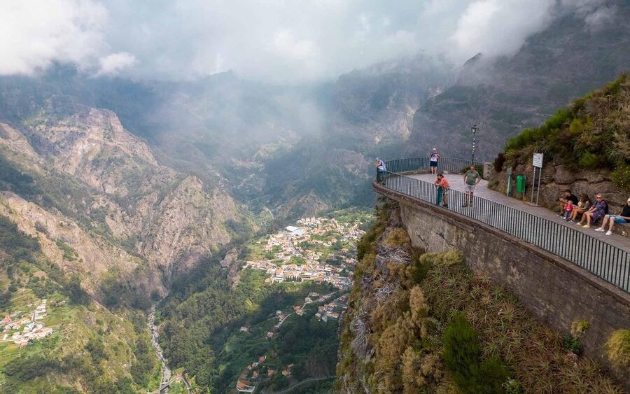 Do Funchal - Nun's Valley Tuk Tuk Tour (2h30) - Nun’s Valley in plain terms, why the setting matters