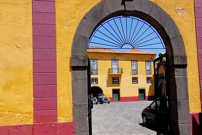 Downtown Funchal: A Self-Guided Audio Tour Through the Old City - Corpo Santo Chapel and Fort São Tiago: Historical Touchpoints Without the Museum Fatigue