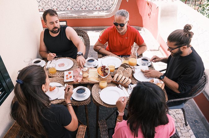 E-Bike Road Tour with Cabo Girão Viewpoint & Late Breakfast - Timing, pacing, and what 4 hours actually feels like
