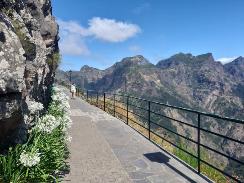 Eira do Serrado / Curral das Freiras (Nun's Valley) - Small Group Size, Multilingual Guide, and the Pace Reality