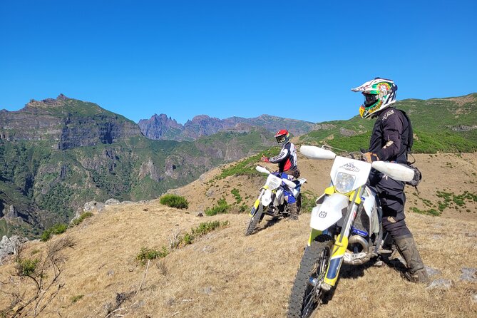 Enduro Dirt-Bike Tour - Stop 3, Santana: A Slower Moment Before More Dirt
