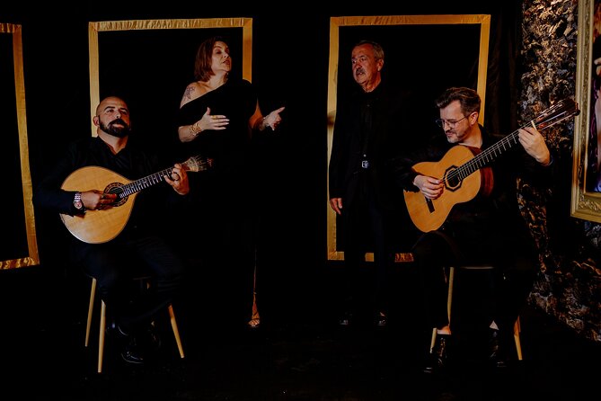 Fado Show with Wine and History in Madeira - English support and how to follow the story of the songs