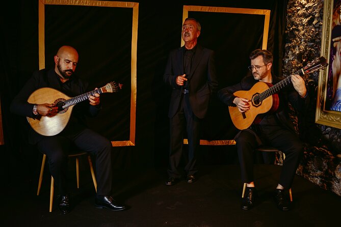 Fado Show with Wine and History in Madeira - Comfort, seating, and room conditions you should plan for