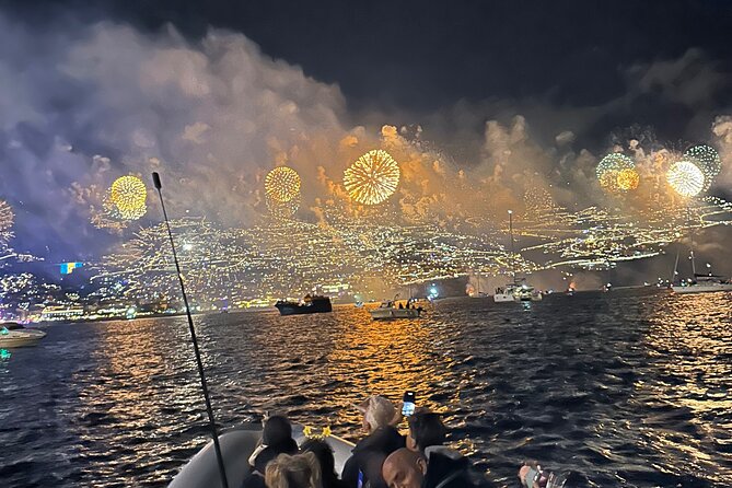 Fireworks by Boat - New Years Eve/June Atlantic Festival - Meeting at Marina do Funchal, and What the 10:45 pm Start Means