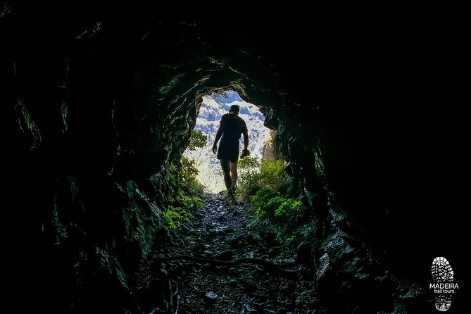 Folhadal Hidden Treasures Running Tour (Moderate) - The Two Tunnels (500m and 800m): Your Main Mental Checklist