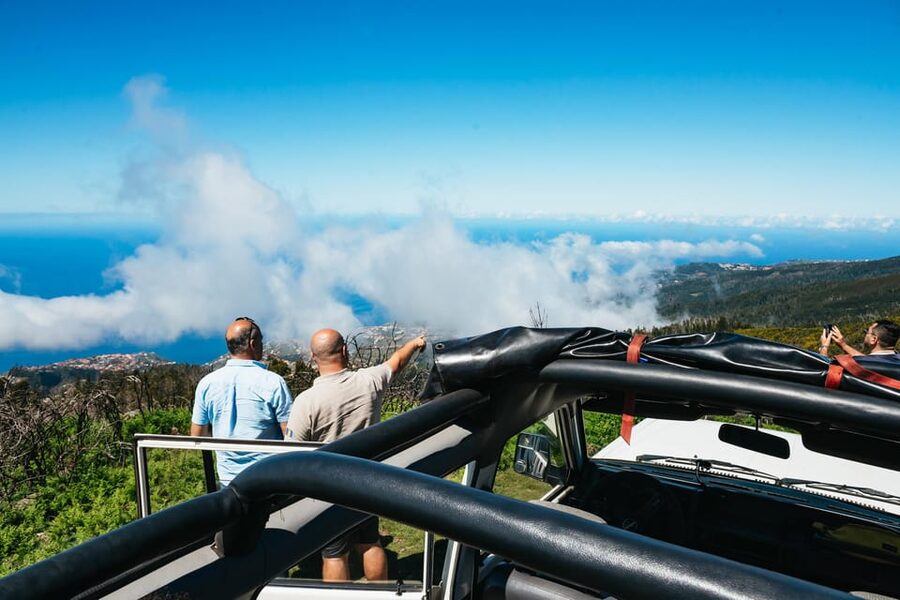 From Funchal: Fanal, Porto Moniz and Seixal Day Jeep Tour - From your doorstep to Câmara de Lobos Bay and Ribeira Brava