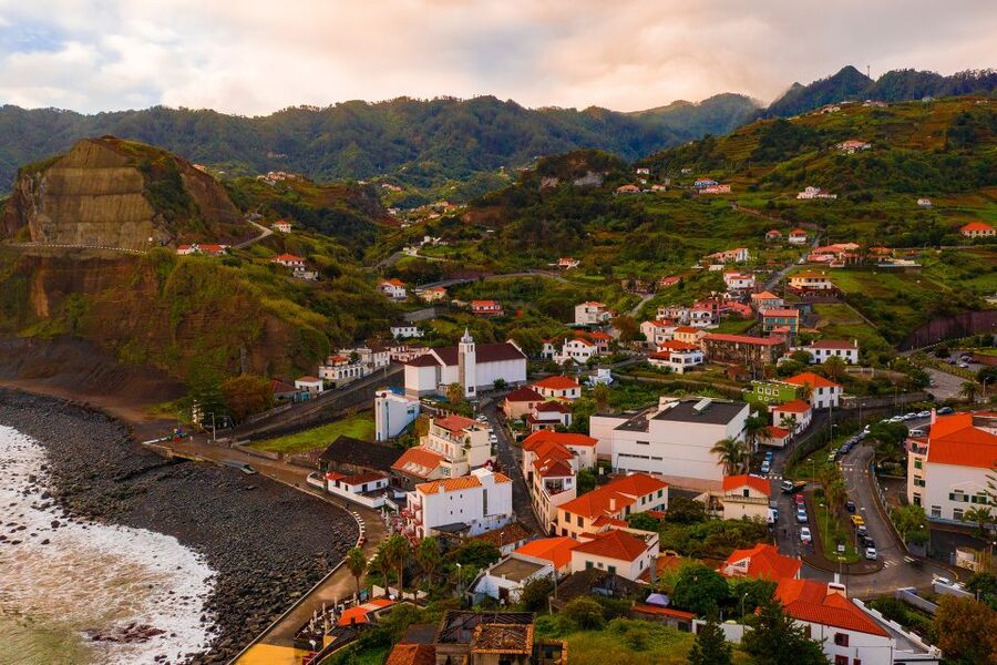 From Funchal: North Coast Day Trip - Ponta Delgada Lunch Time, A Pause in the Middle of the Day