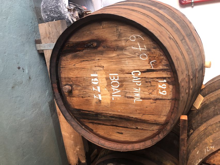 From Funchal: Open Roof Jeep Tour with Madeira Wine Tasting - Madeira wine tasting with Henriques & Henriques, and why the styles matter