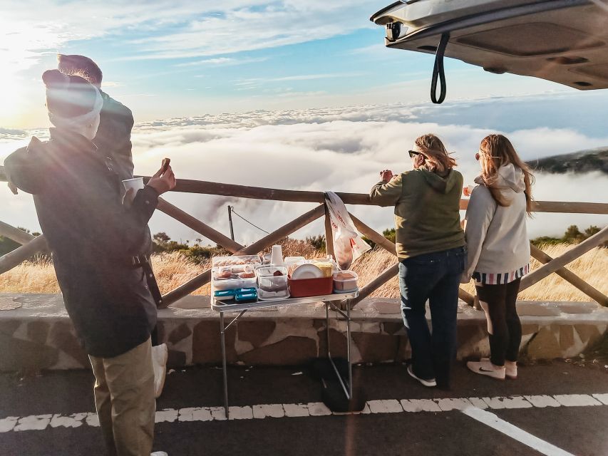From Funchal: Pico Arieiro Sunrise with Optional Breakfast - Guides make the trip, and the good ones show up in the details