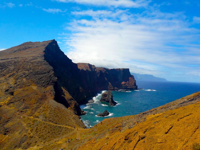 From Funchal: Ponta de São Lourenço/Caniçal Full-Day Hike - Lunch time and optional choices near the end