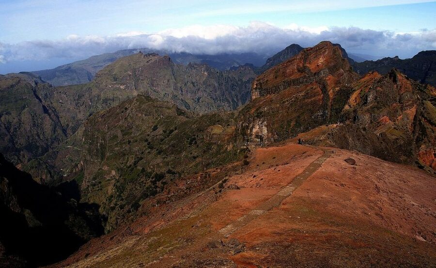 From Funchal: Santana and Pico do Areeiro East Island Tour - Santana Village Stop: Thatched Houses, Color, and Real Time for Lunch
