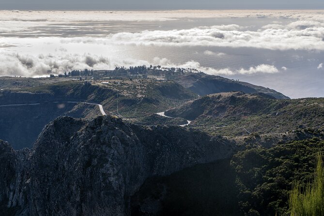 Full Day East Tour at Pico do Arieiro and Santana with Pickup - Miradouro do Guindaste: A Glass-and-Steel Ocean View