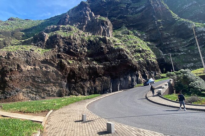 Full Day East Tour at Pico do Arieiro and Santana with Pickup - Ponta de São Lourenço: Rugged Cliffs and Coast Views