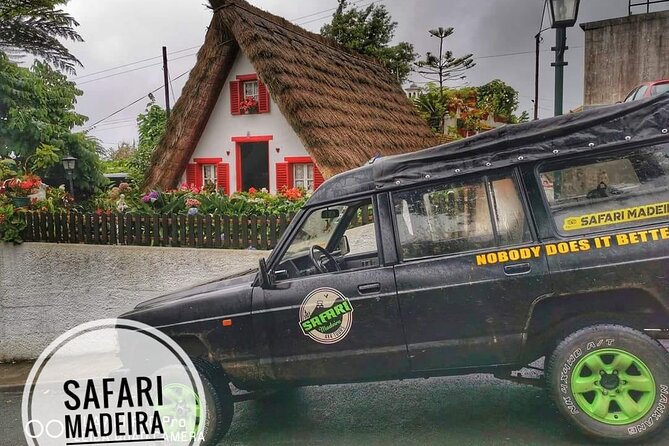 Full Day Jeep Safari East - Pico do Areeiro - Santana - Ponta de são Lourenço - Santana: Traditional Thatched Houses and a Proper Lunch Pause