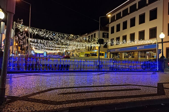 Funchal Christmas lights sightseeing night tour - Two departure times and how to pick the right night