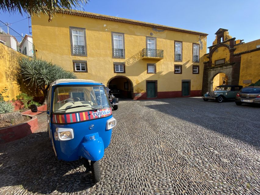 Funchal: City Highlights Tuk-Tuk Tour - Pickup, ride comfort, and how to dress for the day