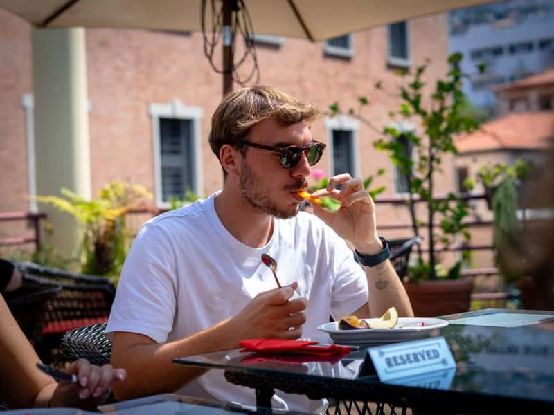 Funchal: Guided Walking Tour with Tastings - Columbus and the Age of Discovery connection at Colombo Square
