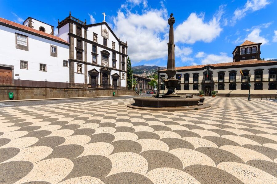 Funchal: Hop-On Hop-Off Bus Tour - Cabo Girão and the Cliff Views, What’s Included and What’s Extra
