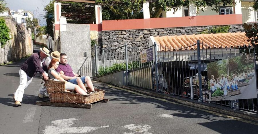 Funchal: Monte Toboggan and Old Town Tour by Tuk-Tuk - Nossa Senhora do Monte: more than a quick stop