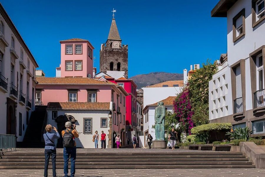 Funchal: Old Town Walking Tour - Santa Maria Street, Admiral’s Garden, and fortifications tied to flooding