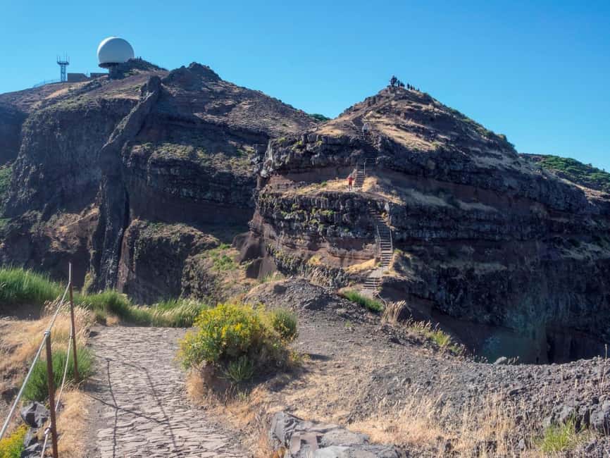 Funchal: Pico do Arieiro & Pico Ruivo Hiking Transfer - Starting at Pico do Arieiro: Your 5-Hour Reality Check