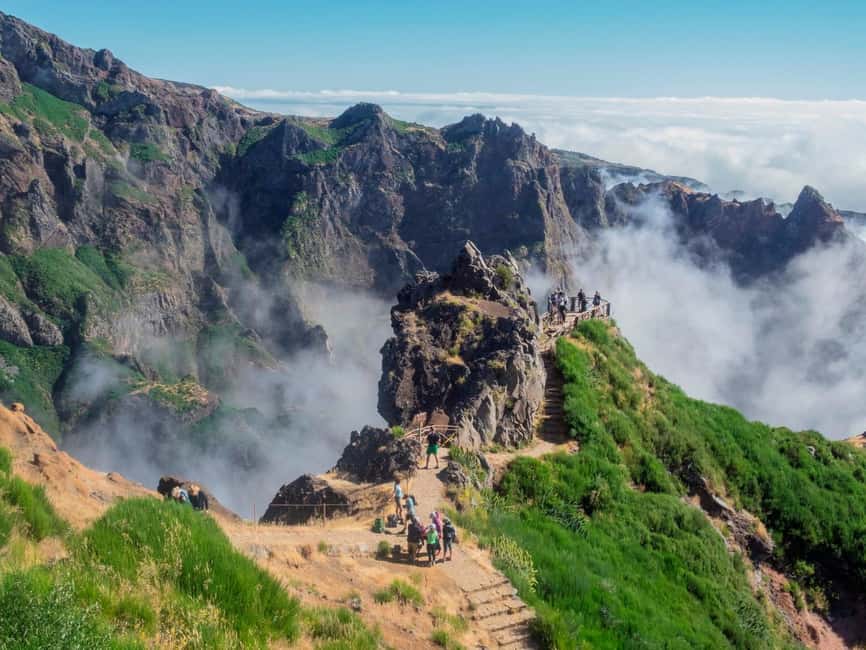 Funchal: PR1.2 Pico Ruivo & Achada Teixeira Hiking Transfer - Making It Work as a One-Day Plan