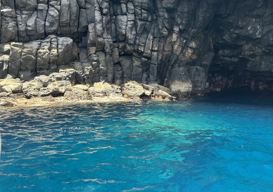 Funchal: Private Boat Tour w/Snorkel & Paddle up 11 people - Fajã dos Padres: quick pass-by scenery worth noticing