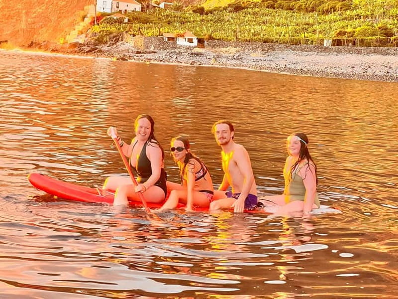 Funchal:Private Sunset Boat Trip - Snorkel & Paddle up 11 pp - The viewpoint and sunset cruise: guided passing views without rushing
