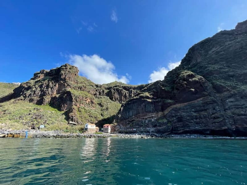 Funchal:Private Sunset Boat Trip - Snorkel & Paddle up 11 pp - Snorkeling gear, onboard comfort, and the crew’s role
