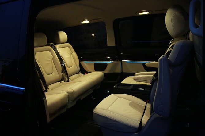 Funchal Private Transfer – Executive Class - Getting picked up at FNC without the airport headache