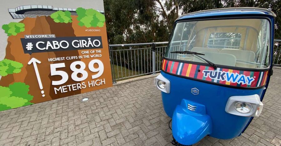 Funchal: Private Tuk-Tuk Tour to Cabo Girão Cliff - Skywalk - Câmara de Lobos Fishing Village: Colorful Streets and Plastic-Free Messaging