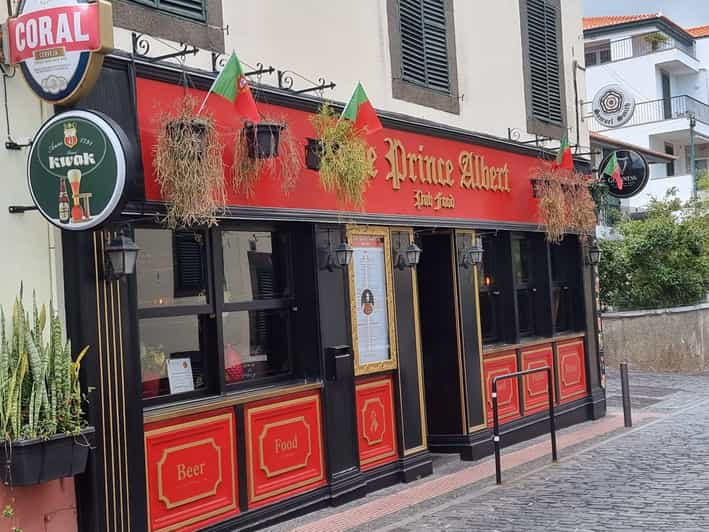 Funchal: Pub Crawl - Key things that make this Funchal pub crawl worth your time