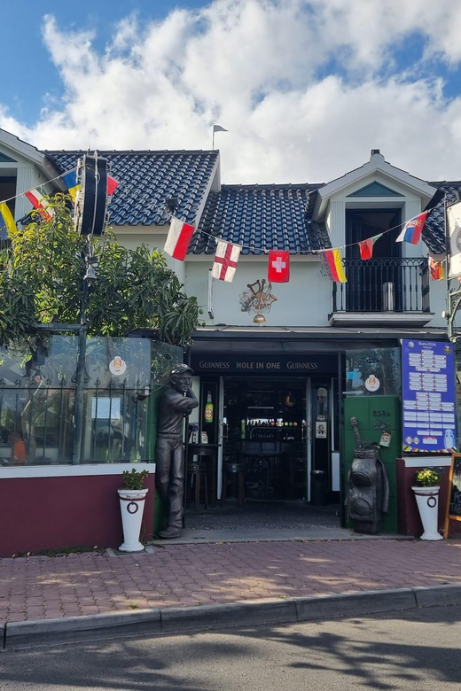 Funchal: Pub Crawl - A note on transfers and coverage: plan around the pickup zones