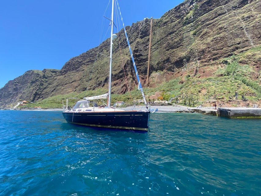 Funchal: Sunrise Private Sailing Trip with Breakfast - Crew, Languages, and the Private-Group Feel