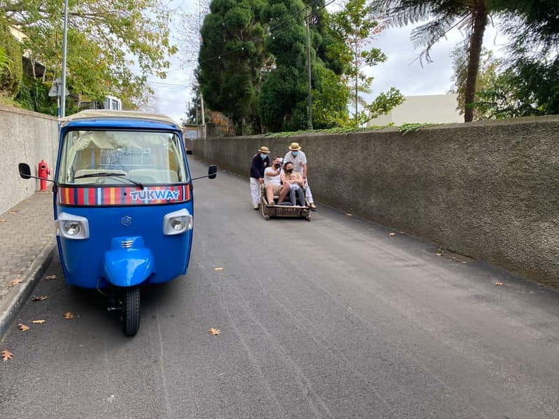 Funchal: Toboggan and Old Town Experience with Tukway - Santa Maria Old Town walk: painted doors and cobblestones you can actually enjoy