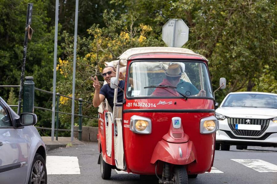 Funchal: Tuk Tuk Tour to the Most Breathtaking Viewpoints - Why the Guide Can Make or Break Your Day