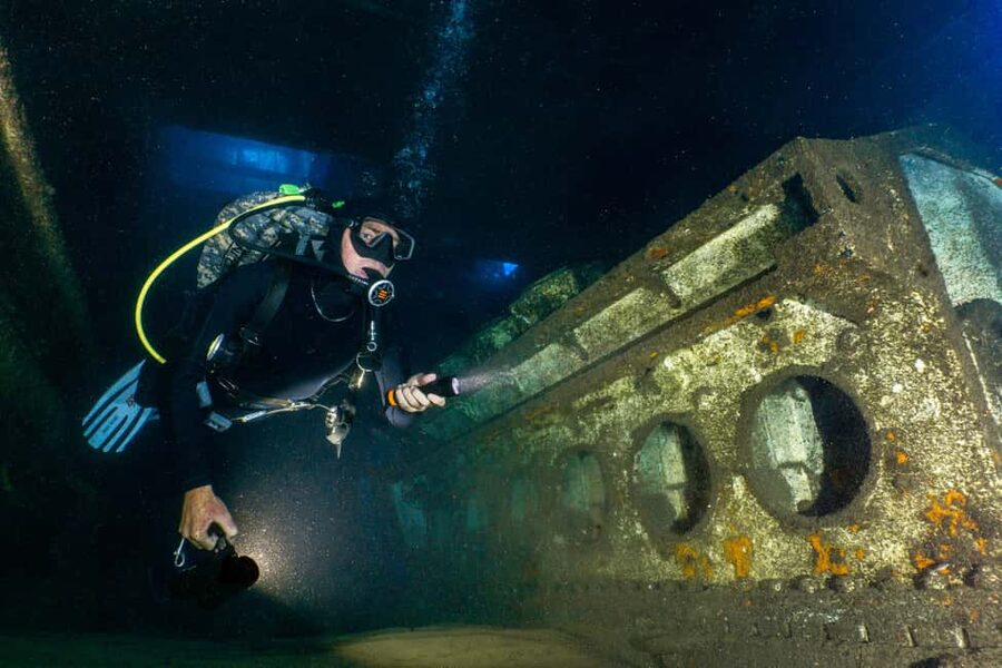Funchal: Wreck dive F488 Frigate - certified divers - Key highlights worth planning around