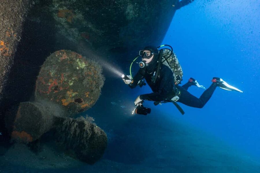 Funchal: Wreck dive F488 Frigate - certified divers - Corveta Afonso de Cerqueira: an 80-meter frigate built for underwater exploring