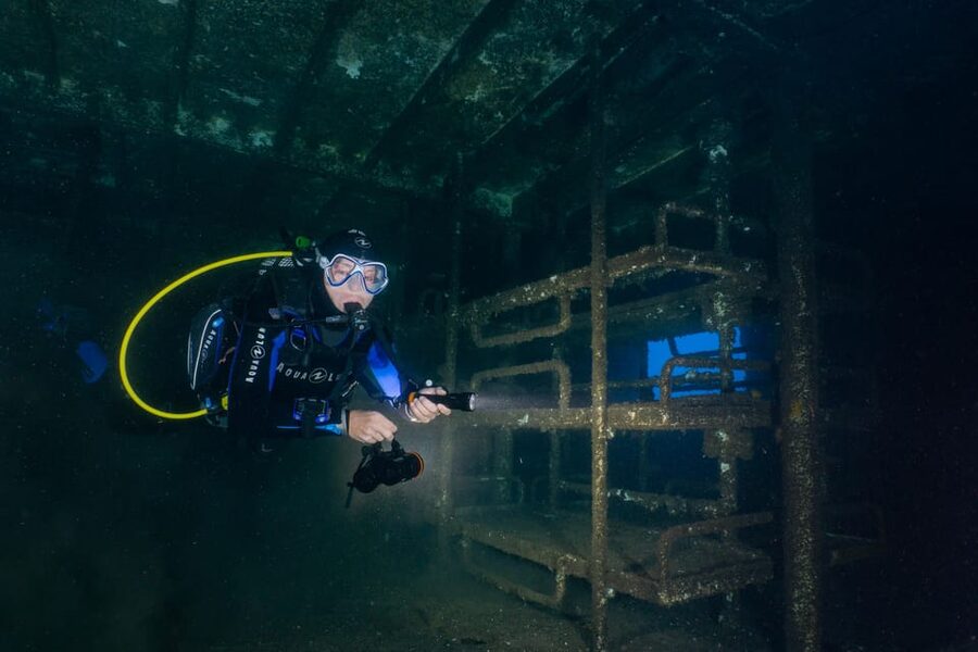 Funchal: Wreck dive F488 Frigate - certified divers - Practical packing list so your photos and comfort don’t suffer