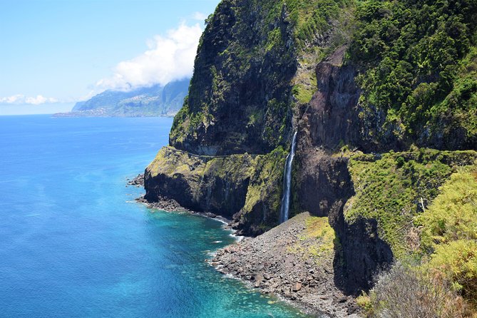 Go West - The most popular tour - Stop 5: Porto Moniz, Natural Pools and a Real Chunk of Time