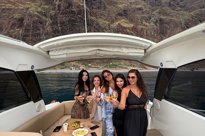 Half Day Private Yacht Tour in Madeira with Paddleboard & Snorkel - Price and value for a group up to 9