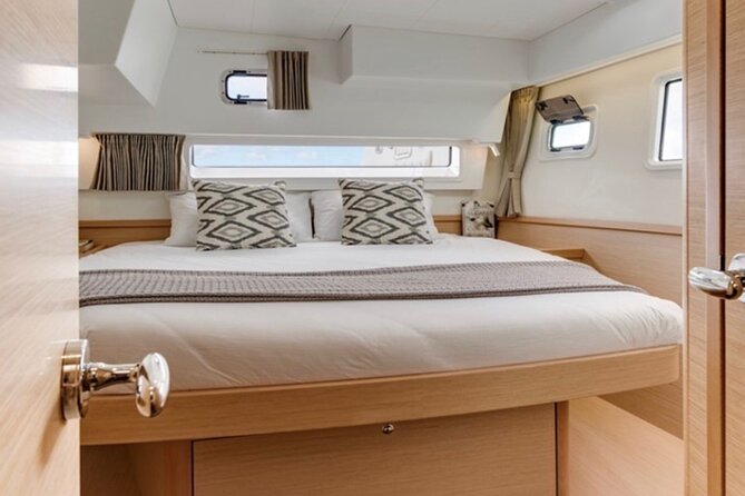 Half Day Tour on a Luxury Catamaran on Madeira Island - The “luxury” details that matter: room, shade, WiFi, restroom, and the bar